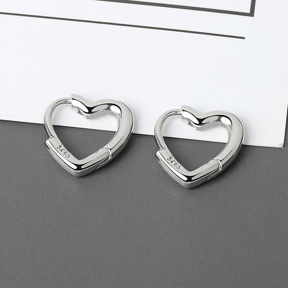 *NEW Gold/925 Sterling Silver Heart Hoop Earrings - Picture 5 of 9